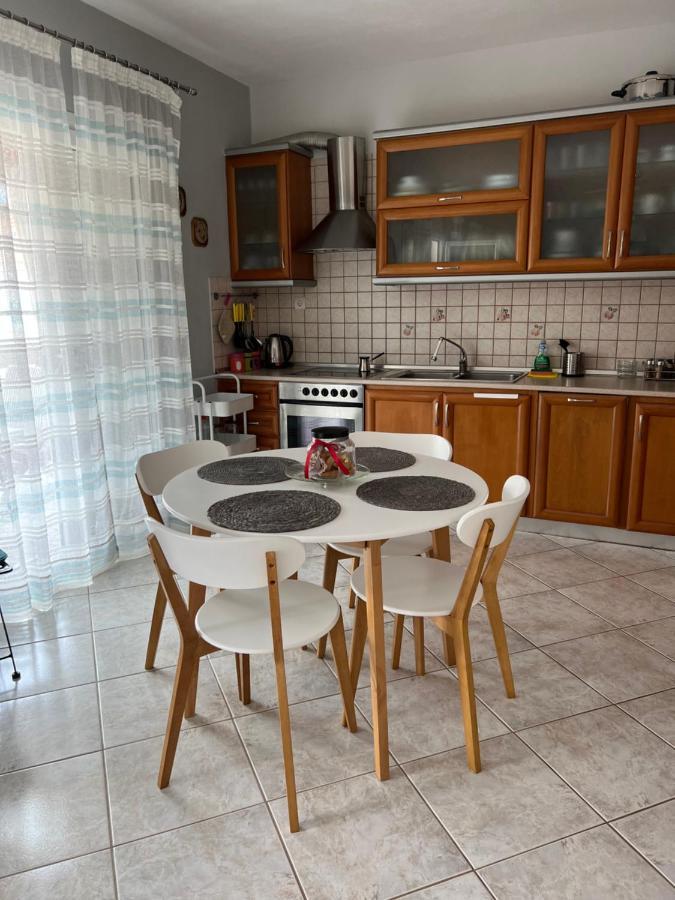 Apartment Efi Néa Péramos エクステリア 写真